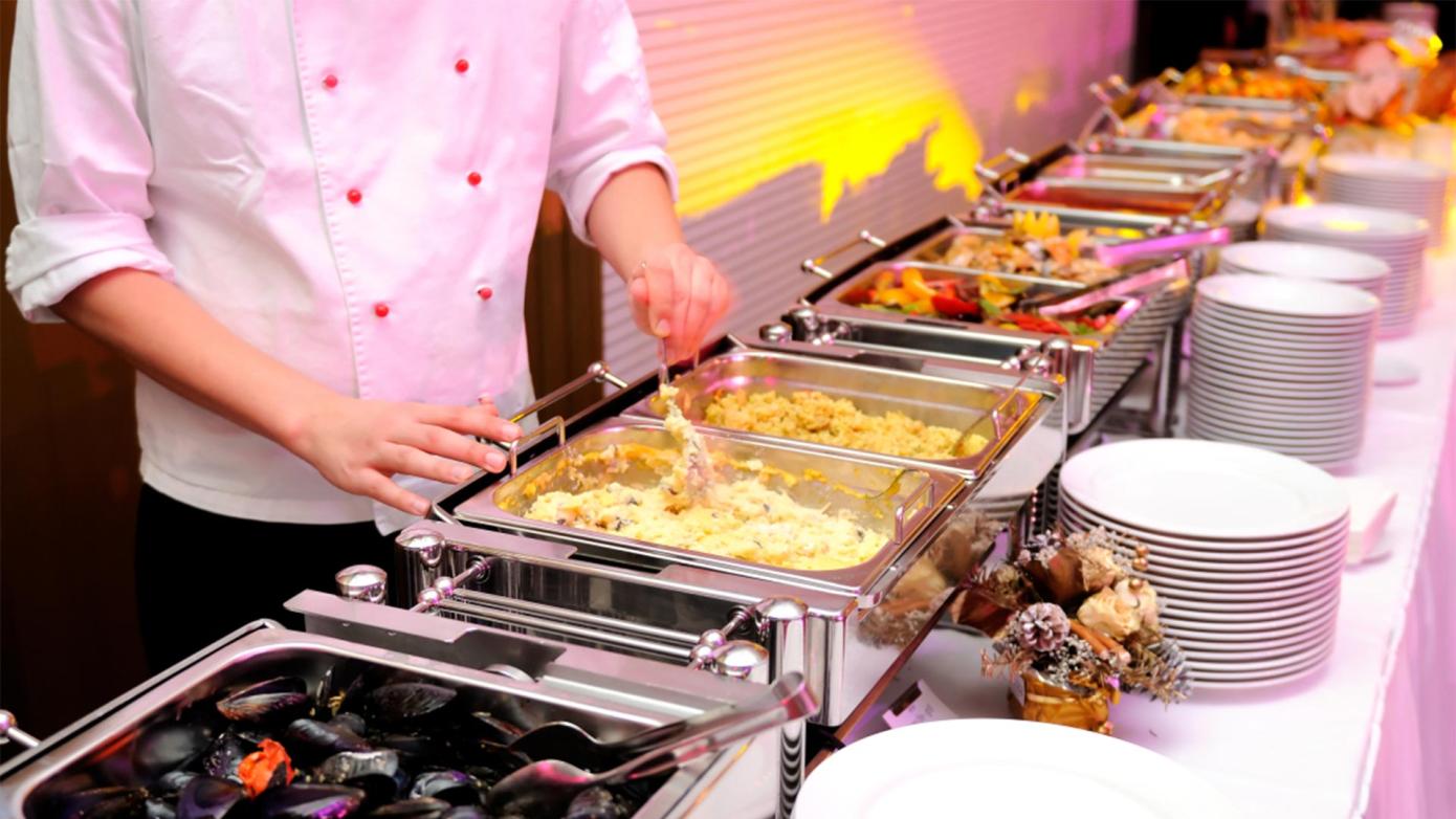What Are the Latest Trends in Corporate Catering?