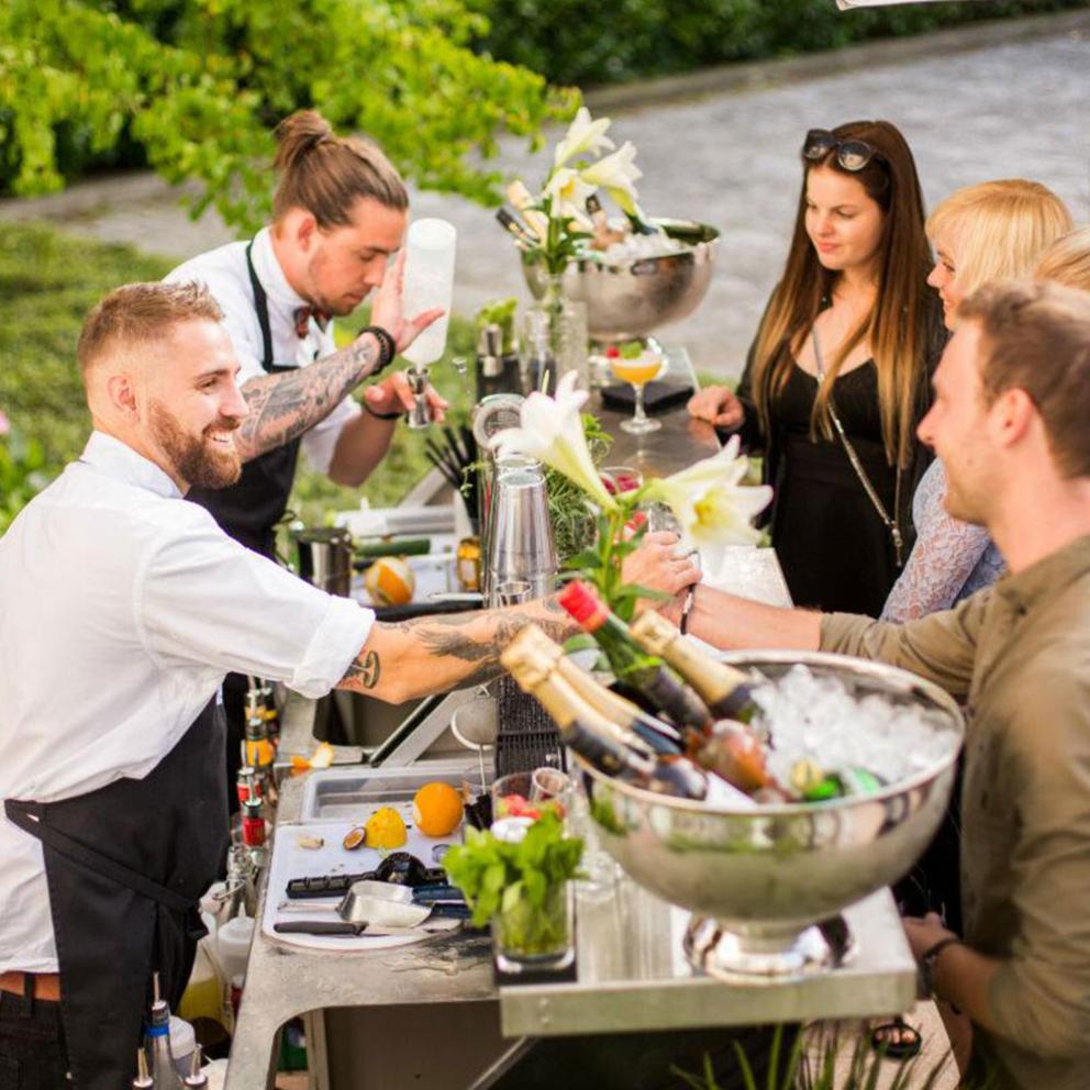 What Are Some Common Mistakes to Avoid When Hiring a Cocktail Catering Service?