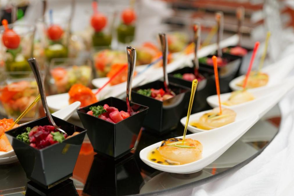 Cocktail Catering: What Are the Different Types of Cocktail Catering Services?